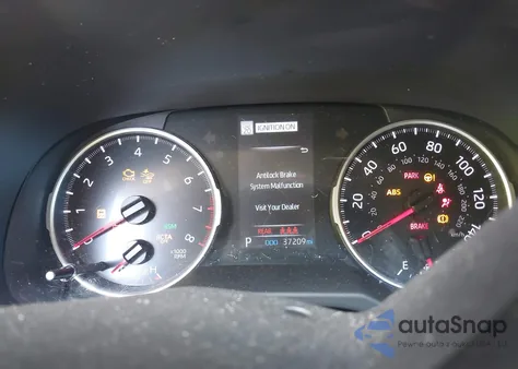 2022 Toyota Rav4 Xle z USA, uszkodzony, nr VIN 2T3P1RFV2NC303143